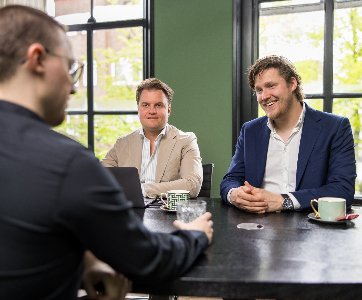 About Expat Service